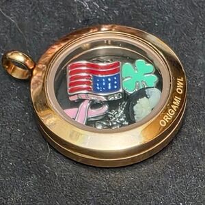 C48 Origami Owl Hinged Locket, Floating Charms and Chains